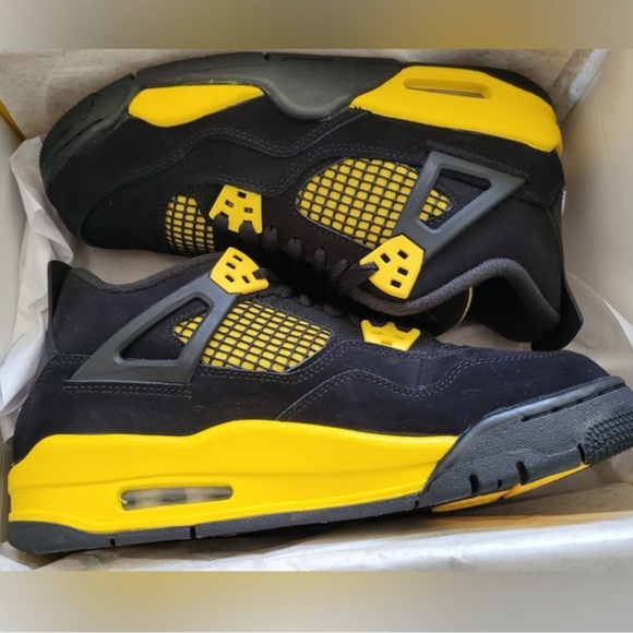 Jordan 4 thunder - Picture 1 of 1
